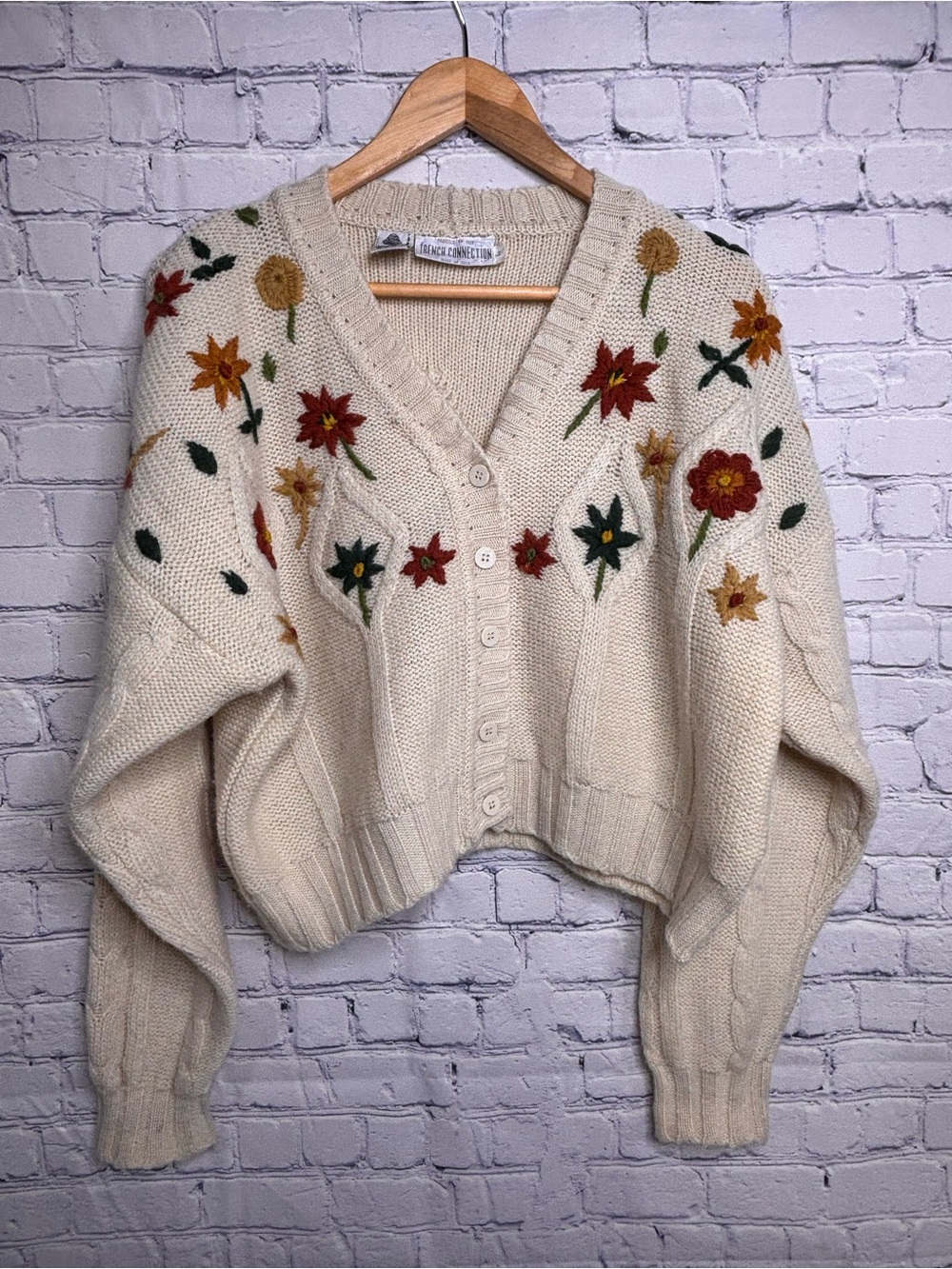 VINTAGE French Connection Cream Floral Embroidery Cottagecore Cardigan Sweater L - Picture 1 of 10